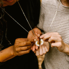Friendship Necklace Set - Daisy